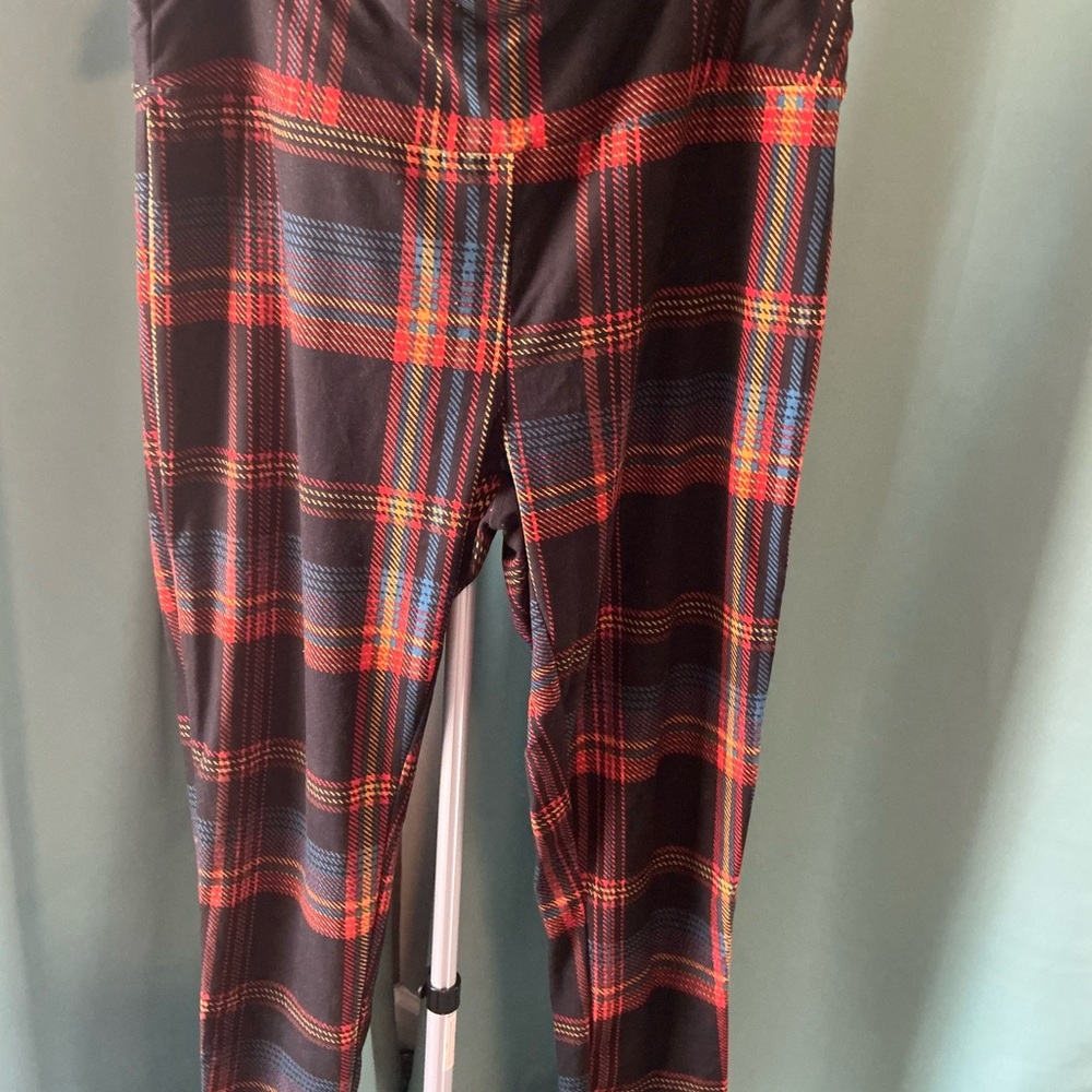 NWOT Women’s plus size 1X (16-18W) Soft Stretchy pull on leggings